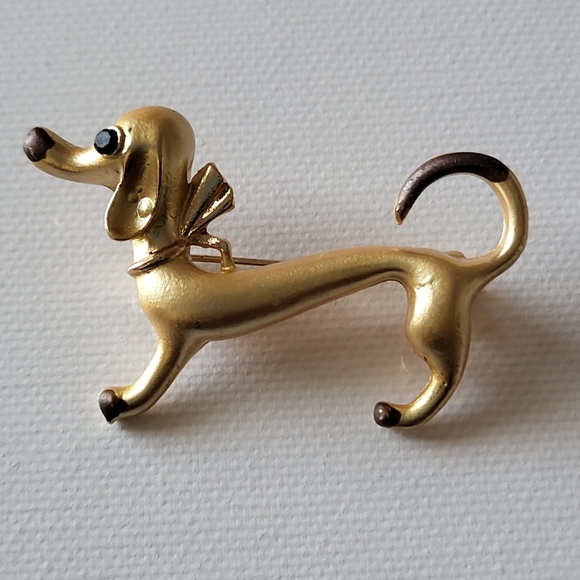 Brooches Jewelry - Cute Dachshund Brooch
